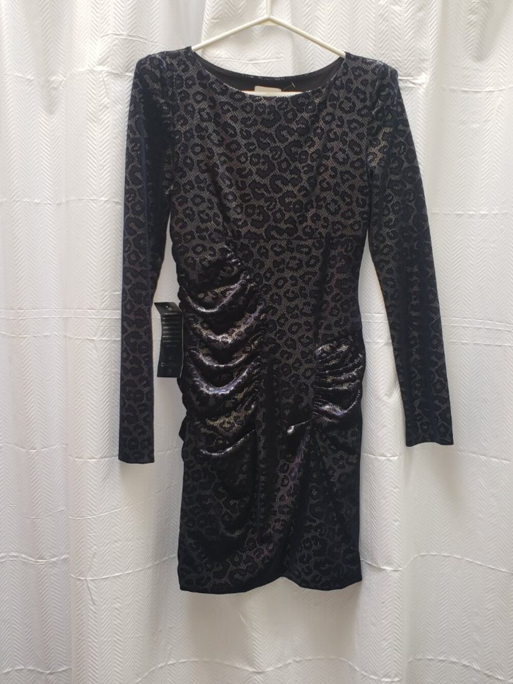 NWT bebe Kardashian Collab Velvet Blue Purple leopard print dress Fitted Size M